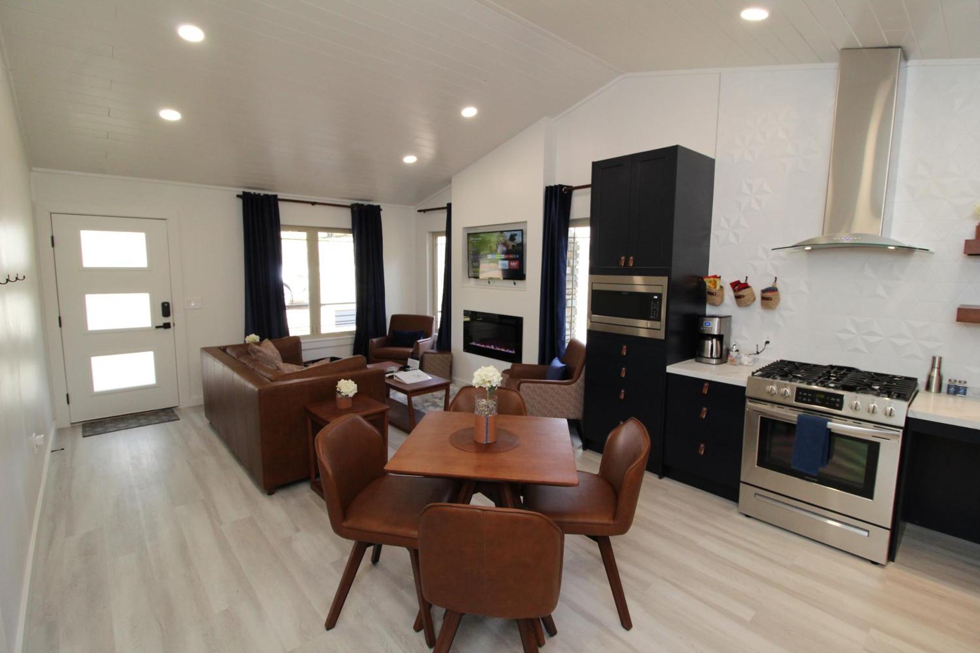 Aspen Springs Aparthotel